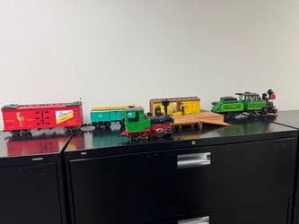 Christmas LGB train set up 2 locomotives and 2 cars