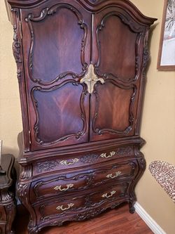 Brown bed set