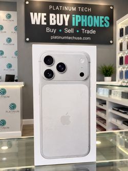 š± iPhone 17 Pro Max ⢠1TB ⢠Unlocked ā $1,550 Silver | Grade A | 100% battery health Includes a 30-day limited warranty.