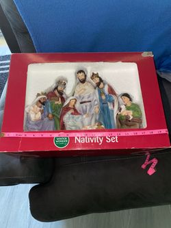 Nativity Decor