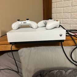 Xbox One S 