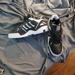 Adidas Mid City Low