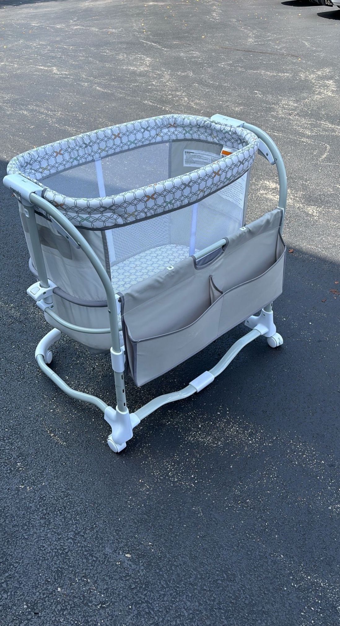 Ingenuity Growing Baby Bassinet 