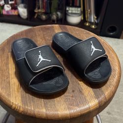 Jordan Sandals