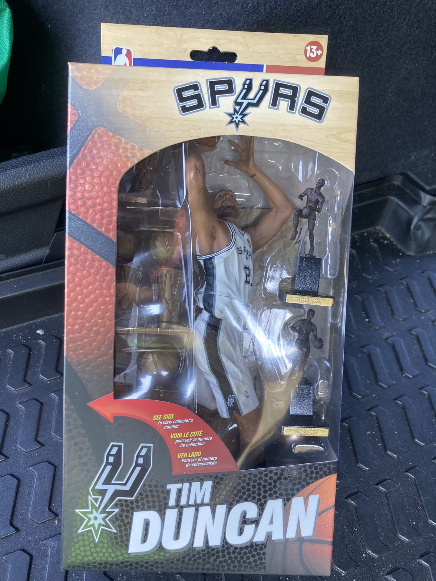McFarlane NBA series 26 Tim Duncan collectors edition