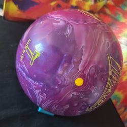 Track Tactix Hybrid Bowling ball