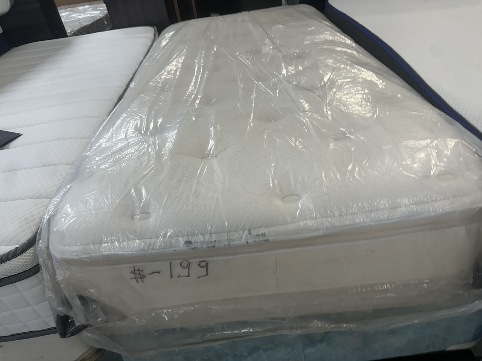 TWIN SIZE MATTRESS AND BOX SPRING SET
