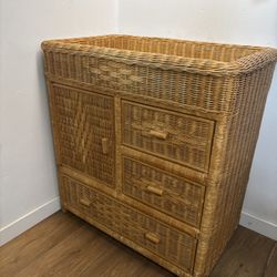 Wicker / Rattan Diaper Changing Table and Dresser