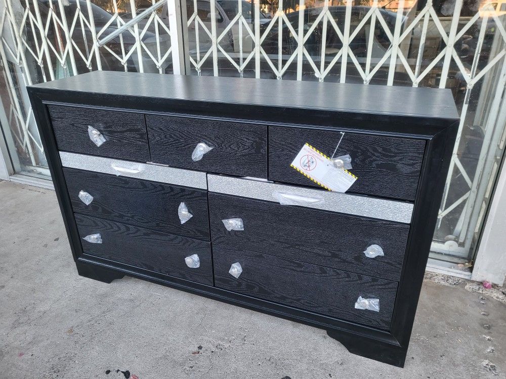 New Floorsample Dresser