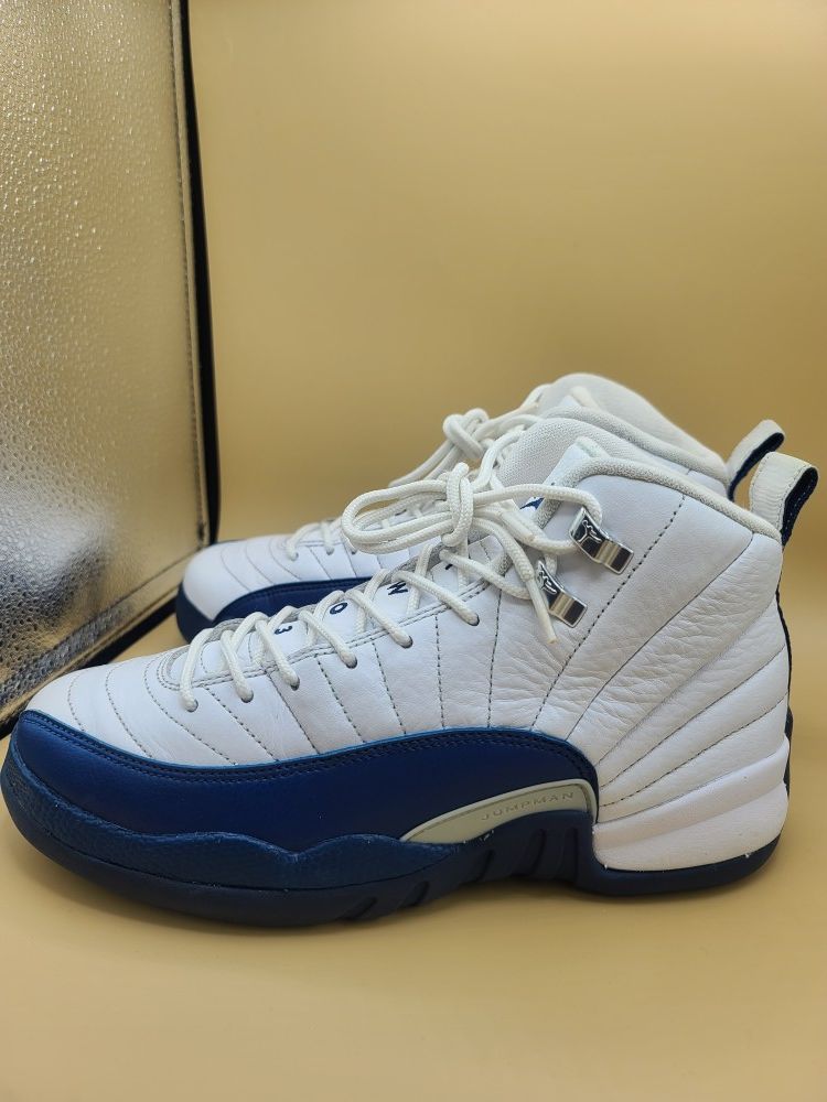 JORDAN 12 FRENCH BLUE SIZE 7Y