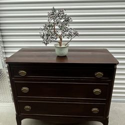 Vintage solid wood dresser with 3 dovetail joint draws