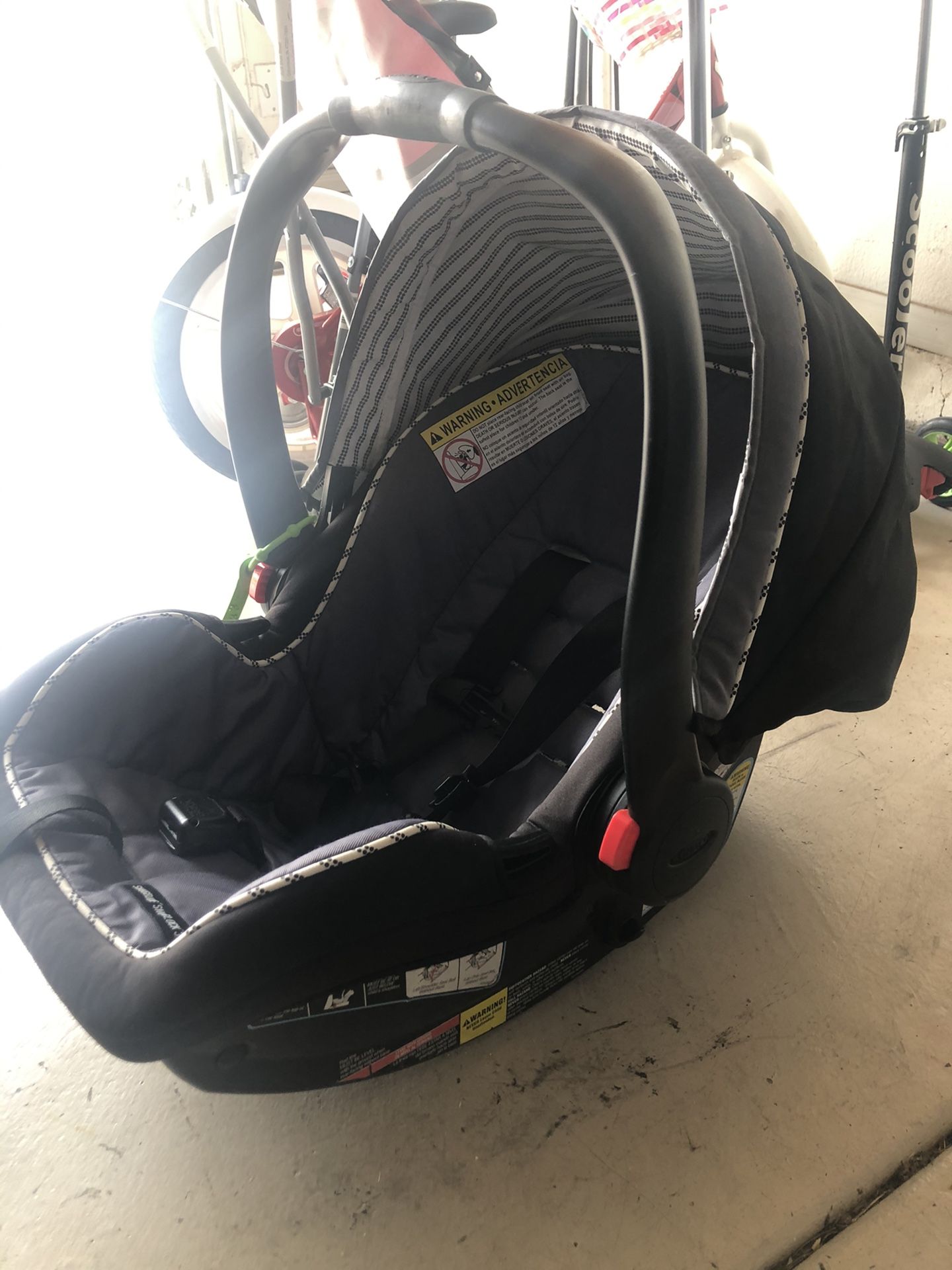 Graco click connect car seat with base