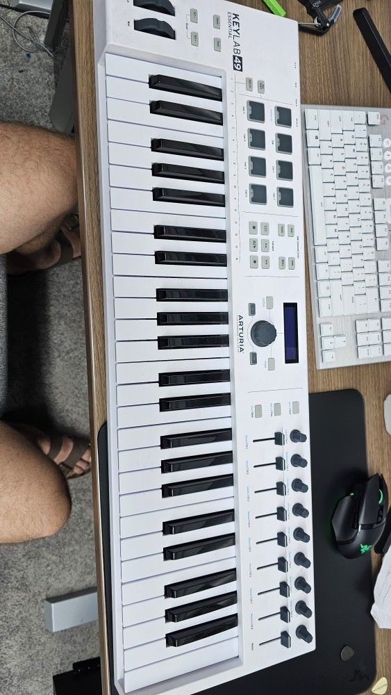 Arturia Keylab Essential