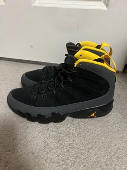 VNDS JORDAN 9 UNIVERSITY GOLD JORDAN 9.5
