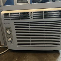 Frigidaire Window AC Unit