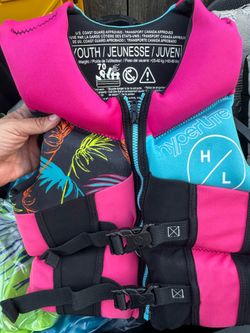 Hyperlite Life jackets