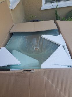 Glass sink