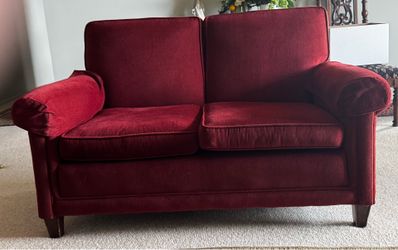 Love seat