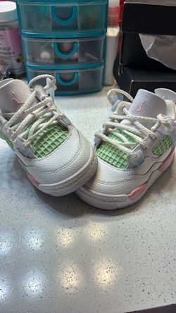 Toddler Jordan’s retro 4’s