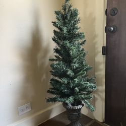 Faux Tree, Artificial Plant with Decorative Base, 49” tall