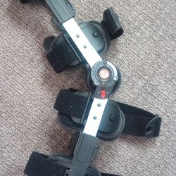 Locking Hinged 