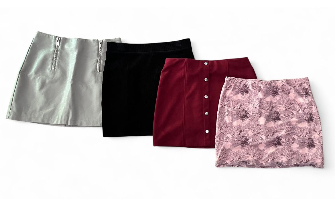 Mini Skirts Size Large