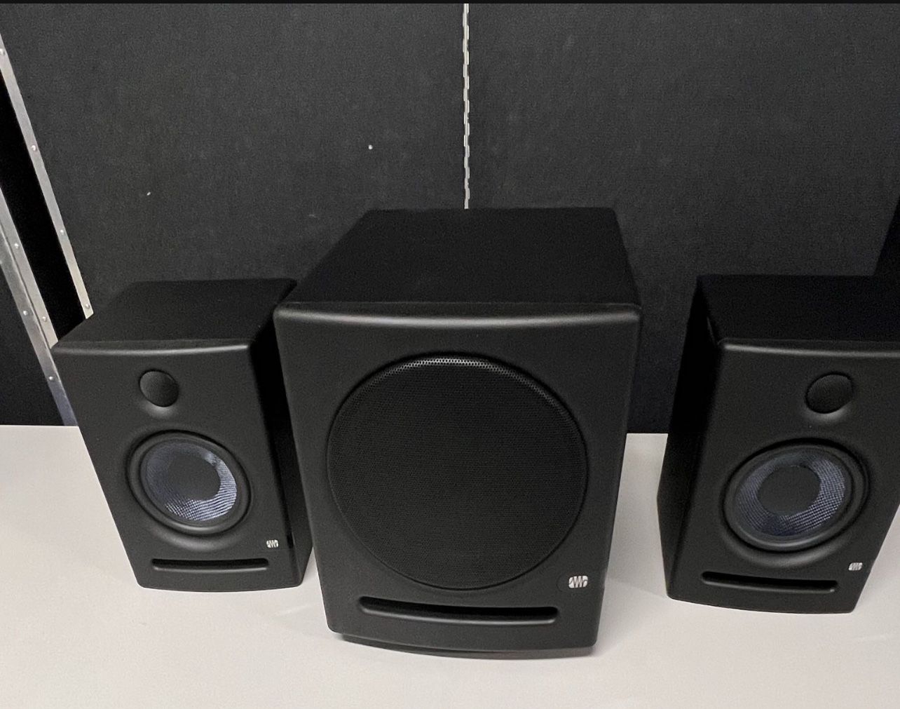 PreSonus Eris 2.1 Monitor Kit with 2 Studio Monitors and Subwoofer