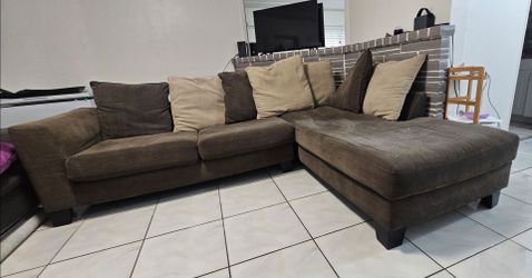 Brown Fabric Sectional Sofa with Chaise