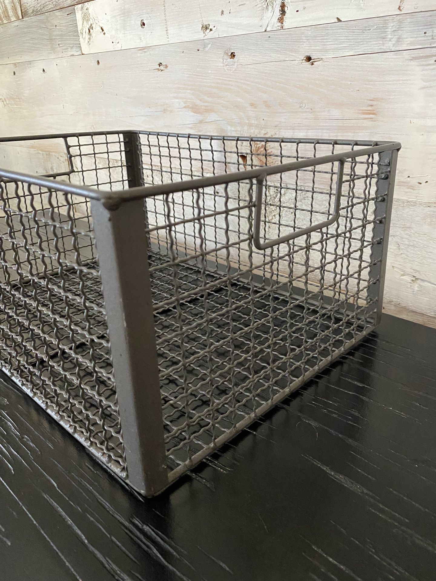 16” METAL STORAGE BASKET… Welded assembly
