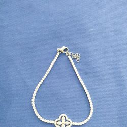 Brand new delicate ziron cz tennis bracelet 