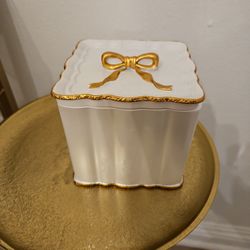 White And Gold Bow Trinket Box