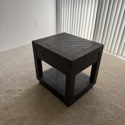 End table