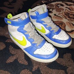 Nike Kids Shoes Size 3Y