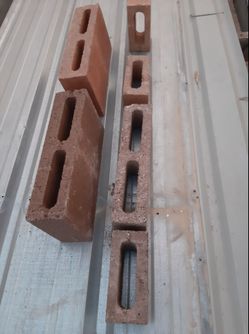 DECORATIVE CONCRETE BLOCK