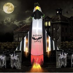 Halloween Inflatable Rocket Outdoor Decorations 8FT Blow Up Inflate Witch Ride Bloomsticks with LED Yard Decoration Lighted Inflatable Holiday Party I