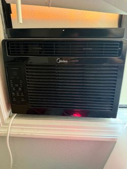 Midea Window Air Conditioner Black