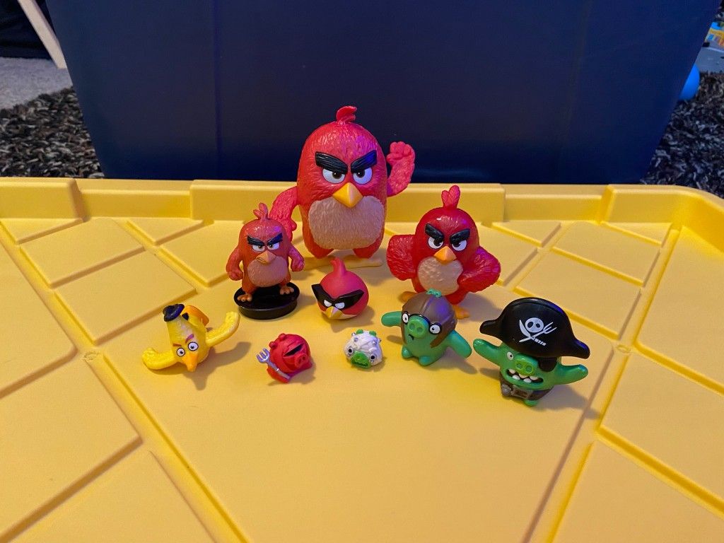 Bee Movie Angry Birds And Chipmunk Toys