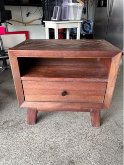 Night stand/Side table