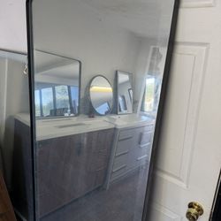 Mirror Black Frame 72x32