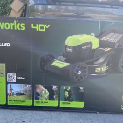 Greenworks 40V 21" Brushless Cordless (Self-Propelled) Lawn Mower (75+ Compatible Tools), 5.0Ah Batt
