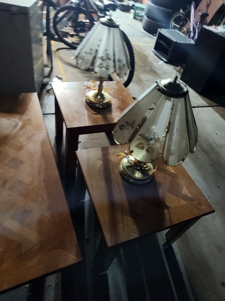 Coffee Table Side Tables & Two Lamps
