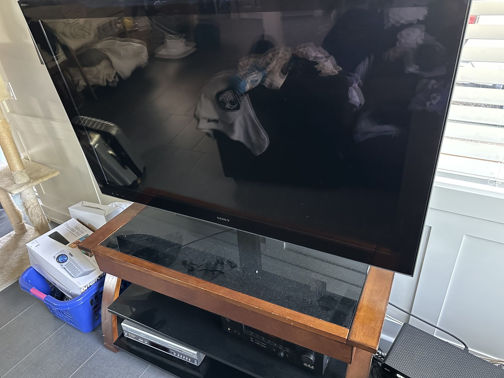 SONY TV 55INCH TV W/TV STAND