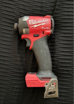 Milwaukee fuel impact driver