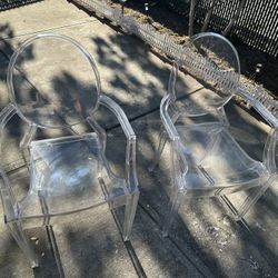 Sillas Transparentes 