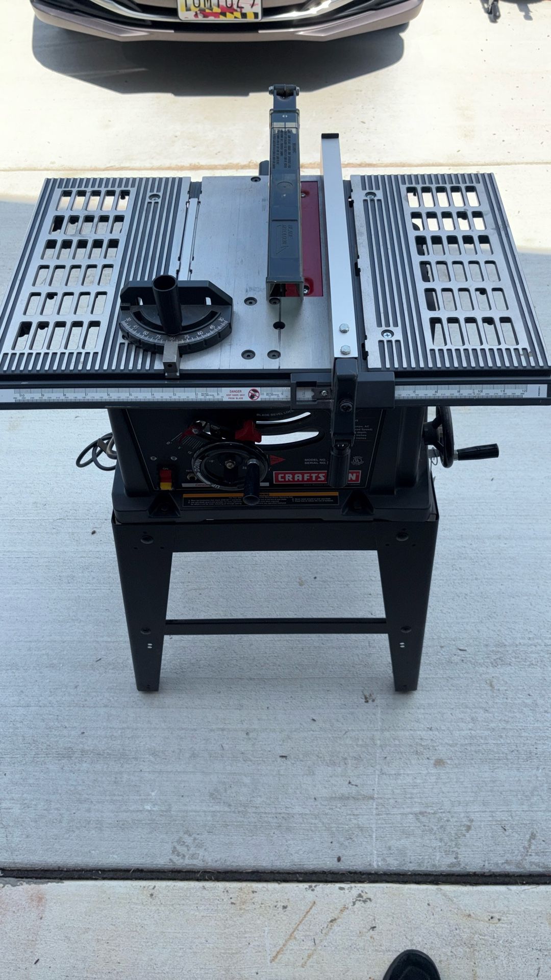 10” Craftsman Table Saw w/ stand