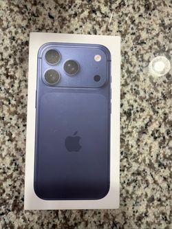 Apple iPhone 17 Pro 256gb deep blue AT&T only - factory sealed
