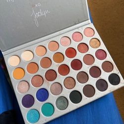 Morphe Jacklyn hill Eyeshadow Palette