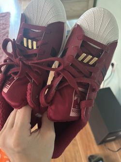 New Women’s Adidas Maroon Fur Lined Hard Shells 