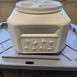 Dog Food Storage 