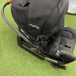 NUNA CAR SEAT & BASE